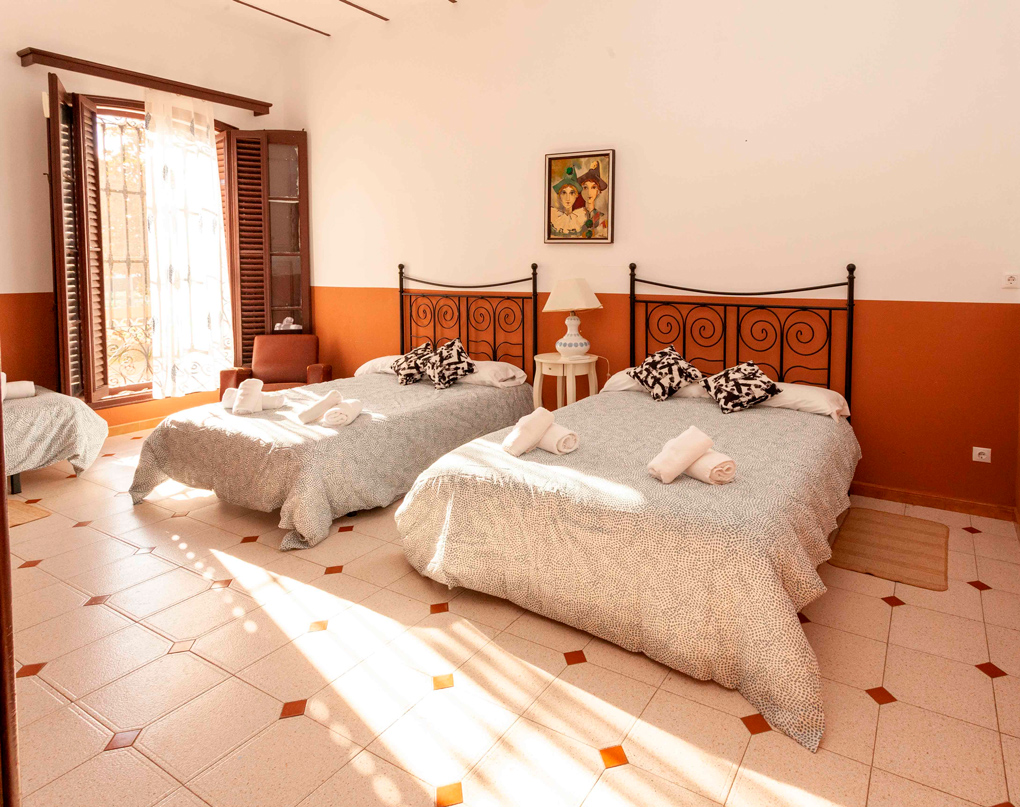 Masia-La-Bomba-habitaciones