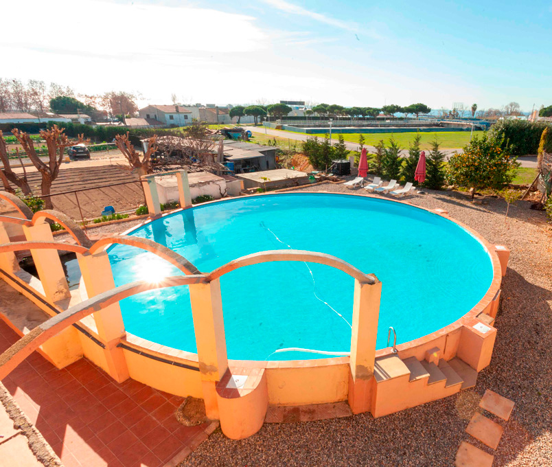 Masía-la-Bomba-Hospedaje-con-piscina-Masnou